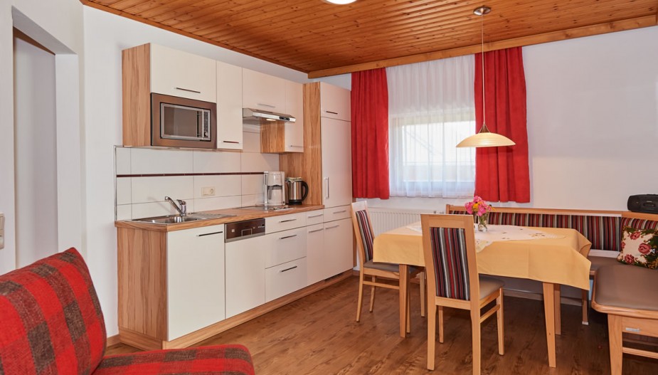 Moderne Wohnküche im Haus Thurner in Flachau